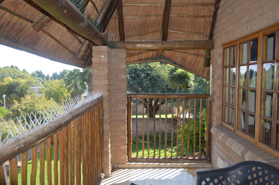 5 Bedroom Property for Sale in Wilkoppies North West
